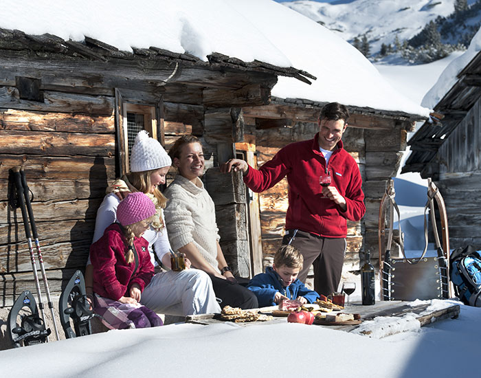 Rodeln und Schneeschuhwandern